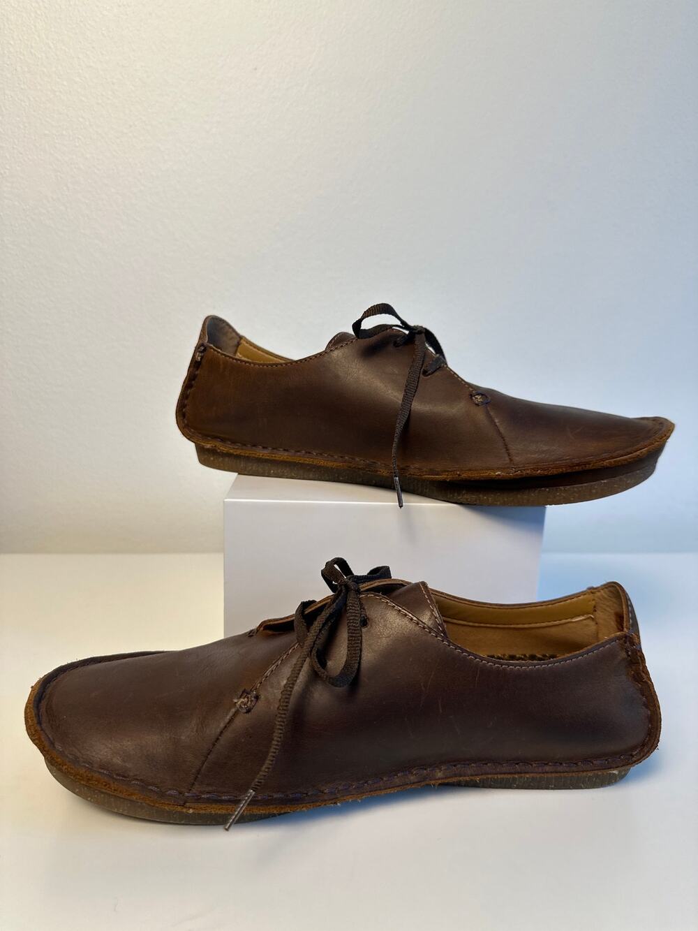 Clarks Brown Leather Stitch Seam Lace Up Oxford Comfort Walking Shoes | Sz 9.5M